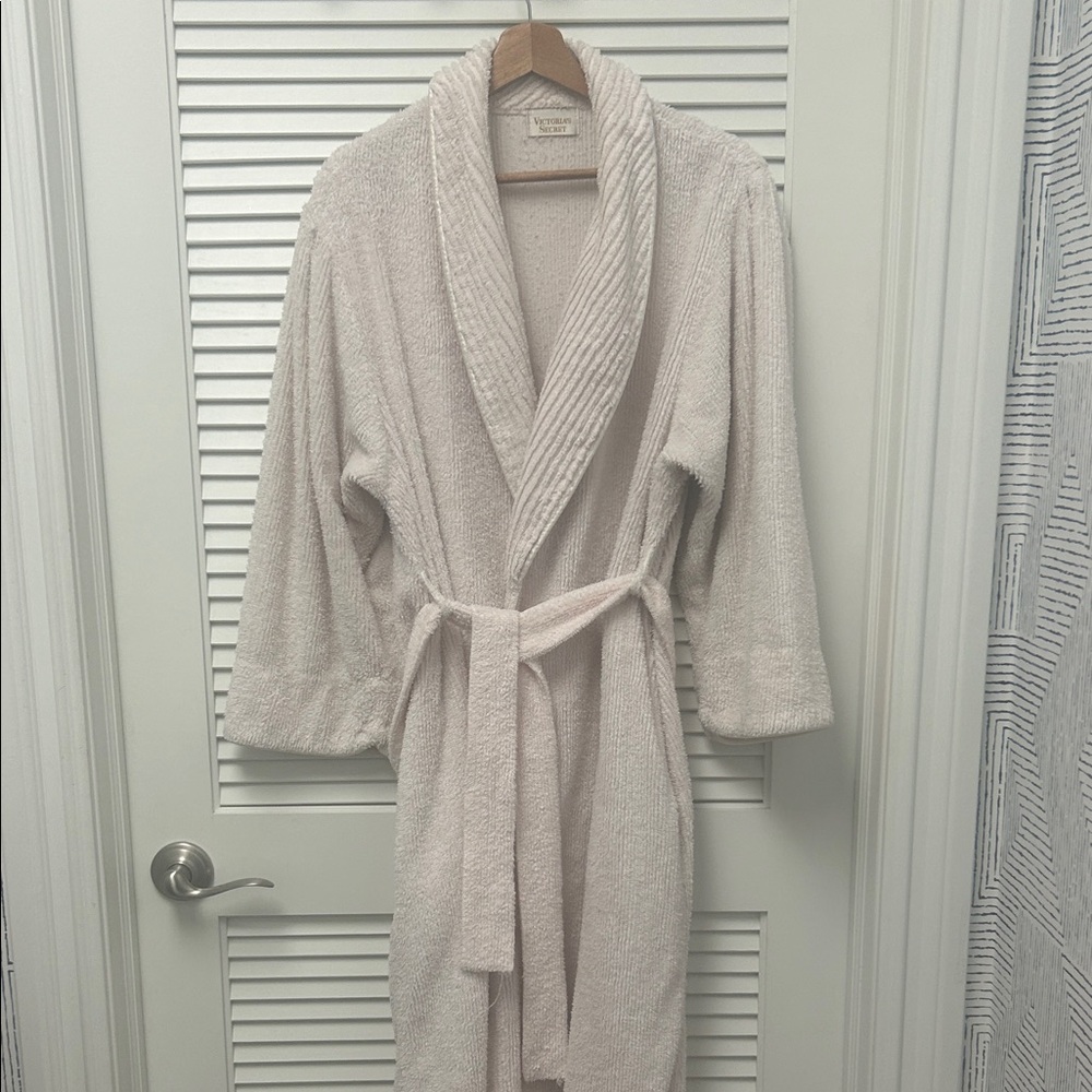 CLOSEOUT - Victoria's Secret Soft Pink Bathrobe